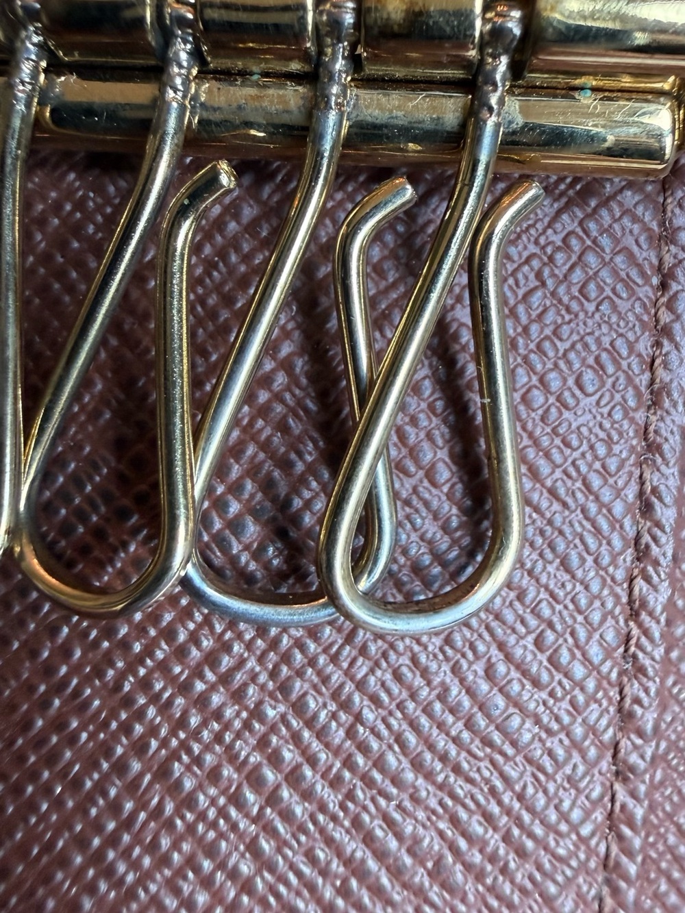 Louis Vuitton Monogram 6 Key Holder - Picture 6 of 15